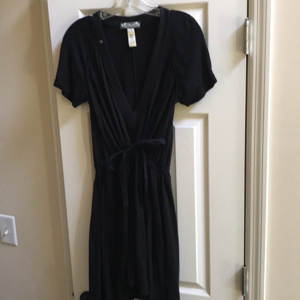 Perfect summer to fall dress! Adjustable waist.